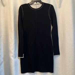 Rag and Bone cotton blend knit long sleeve. Size tag missing, but fits a medium.